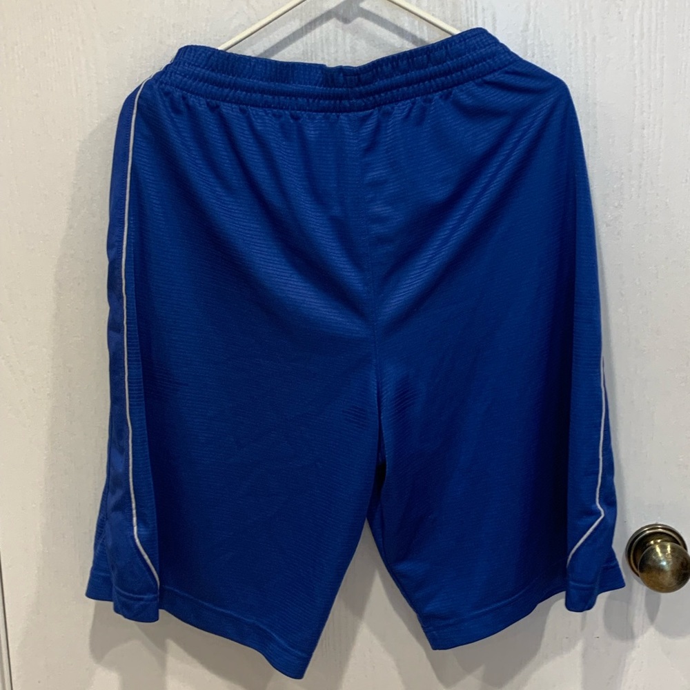 NIKE Athletic Shorts - Picture 2 of 3